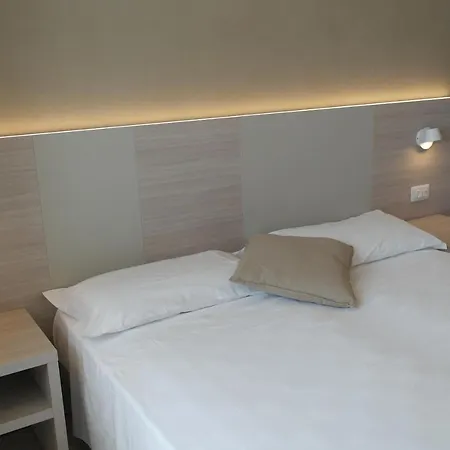 Ξενοδοχείο Karibe 2*